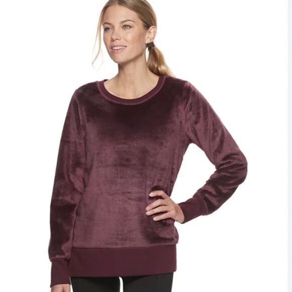 Women's Gaiam -866 Lux Faux-Fur‎ Pullover in Winetasting Size Medium - Picture 1 of 9